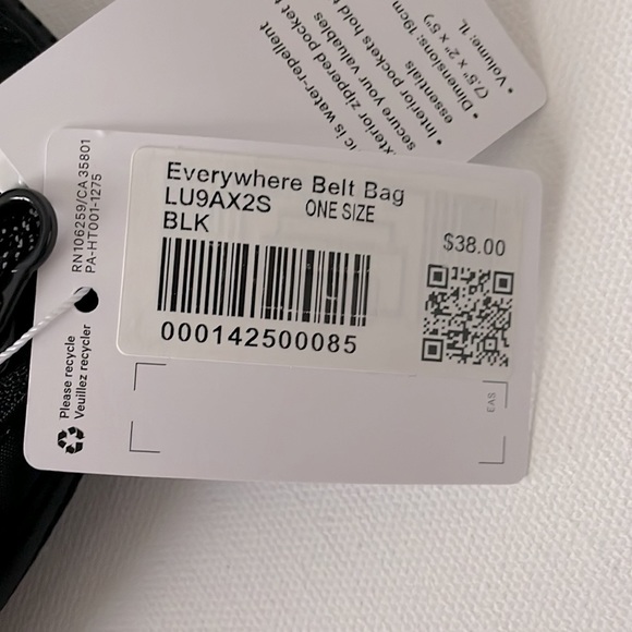 NWT Lululemon Black Everywhere Belt Bag 1L - Picture 5 of 16